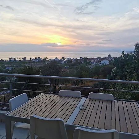 Сasa de vacaciones Elpida Maisonette Neos Marmaras