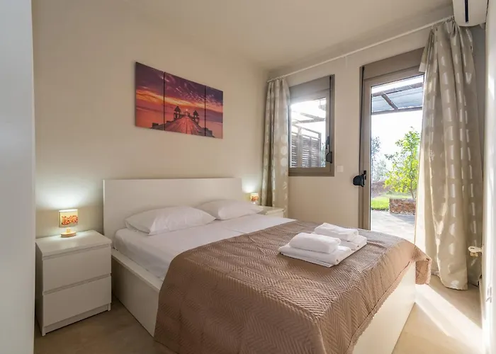 Elpida Maisonette Ferienhaus Néos Marmarás
